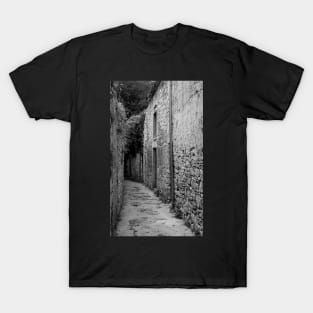 Alleyway in Vodnjan T-Shirt